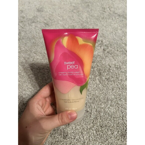 rare discontinued Bath & Body Works triple moisture shower cream sweet pea 8 oz - Picture 1 of 3
